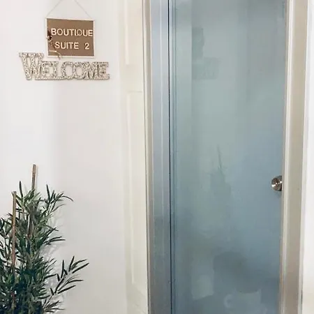 Boutique 2